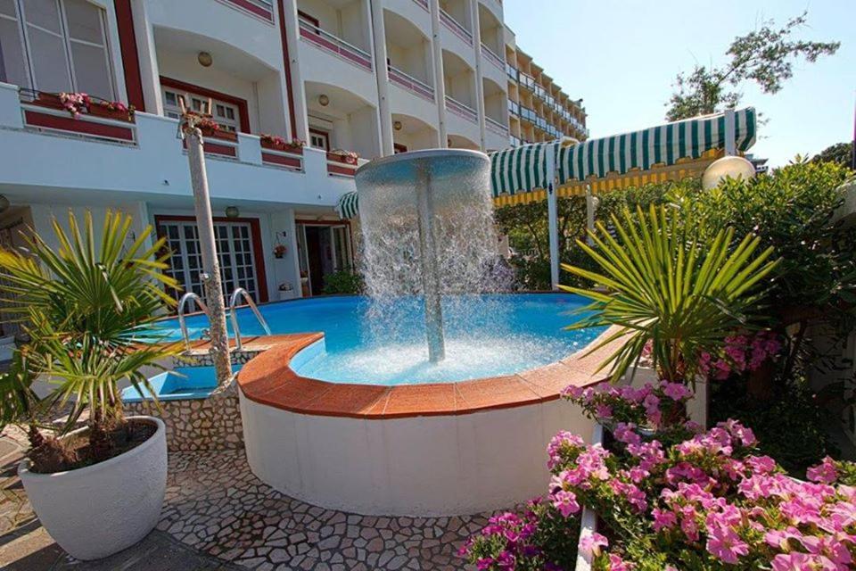 Golf & Beach Hotel ميلانو ماريتيما المظهر الخارجي الصورة